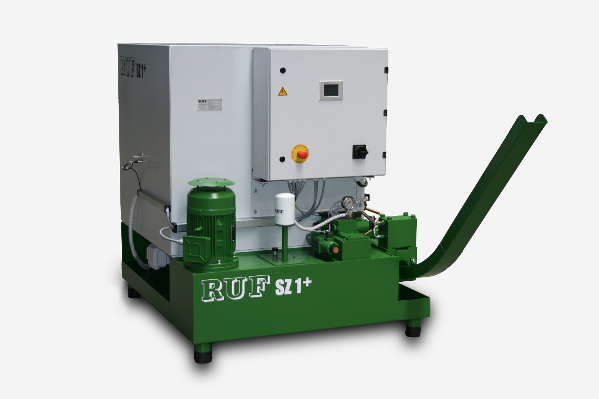 RUF AZ1+ briquetting machine